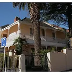 Bellevue Manor Guest House